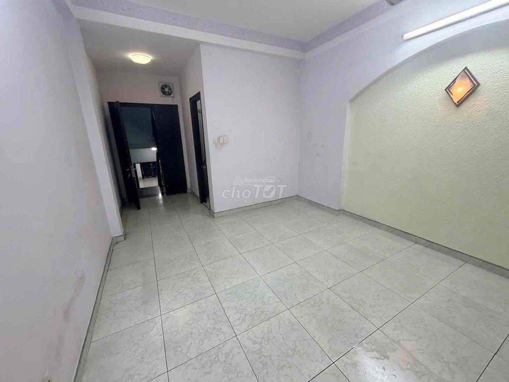 CHO THUÊ [ MẶT TIỀN CỘNG HOÀ - NGANG 12M] NGAY TRUNG TÂM THƯƠNG MẠI