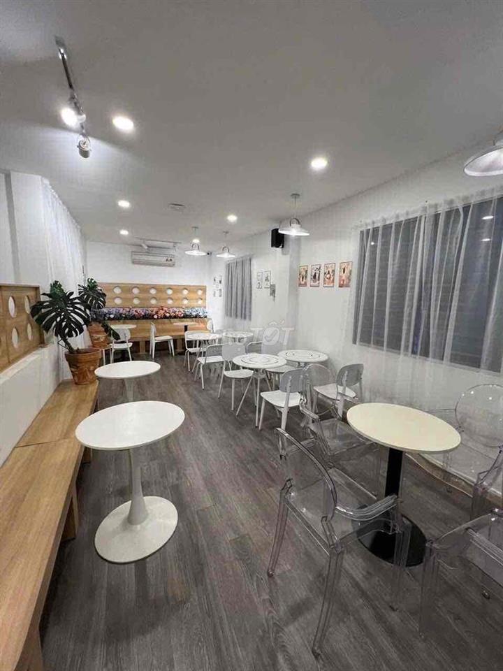 GÓC 2MT MẶT TIỀN HOÀNG HOA THÁM - NGAY TRUNG TÂM QUẬN BÌNH THẠNH !!