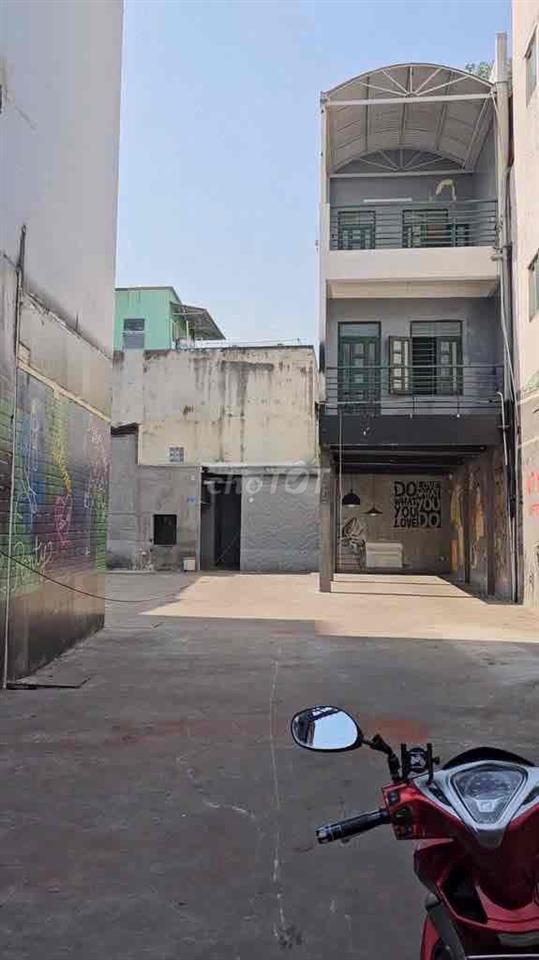 ĐẤT TRỐNG CẢI TẠO TỰ DO !! DTSD 400m2 NGAY KHU CITY LAND GÒ VẤP