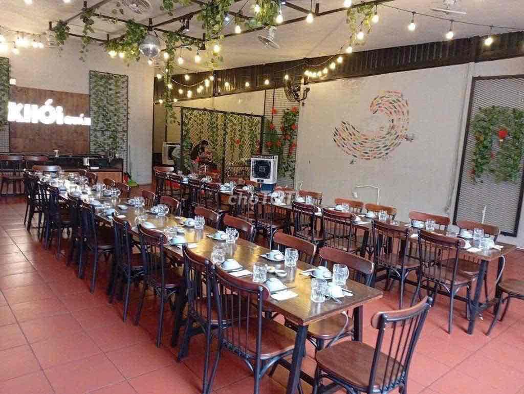 NHÀ HÀNG SÂN VƯỜN  DTSD 500m2!! NGAY MẶT TIỀN TRUNG TÂM QUẬN GÒ VẤP !!