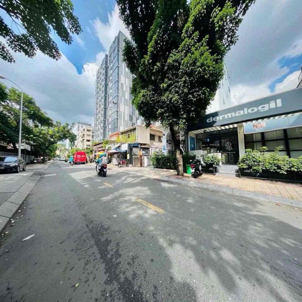 CHO THUÊ MBKD NGANG 8M - MẶT TIỀN NGÔ THỜI NHIỆM - QUẬN 3