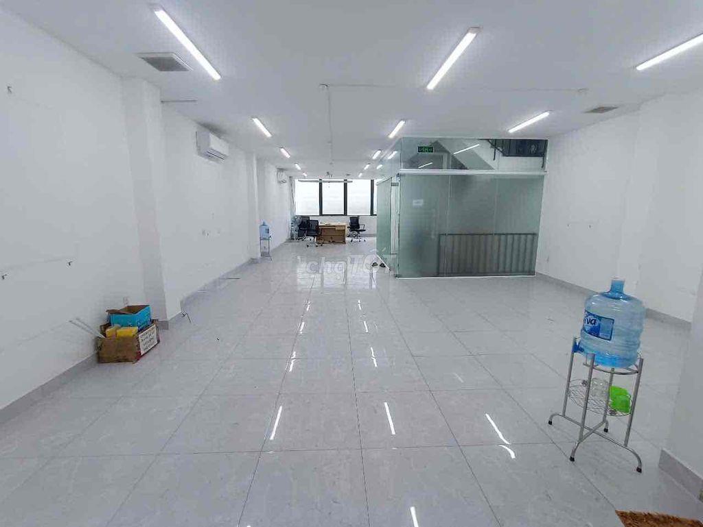 CHO THUÊ TOÀ NHÀ VEW KÍNH NGUYỄN GIA TRÍ DTSD 500m2
