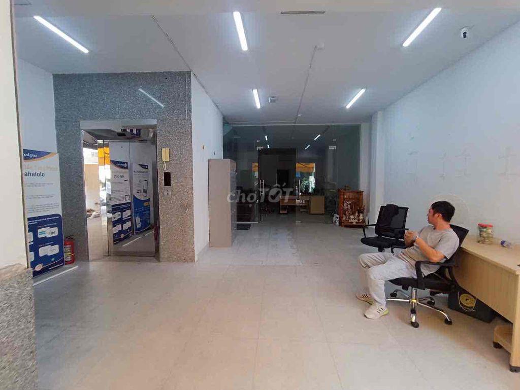 CHO THUÊ TOÀ NHÀ VEW KÍNH NGUYỄN GIA TRÍ DTSD 500m2