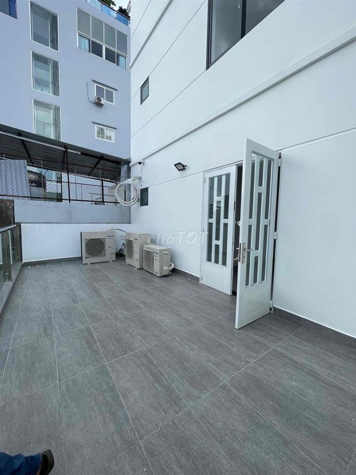 CHO THUÊ TOÀ NHÀ MẶT TIỀN QUẬN 6 DTSD 800m2