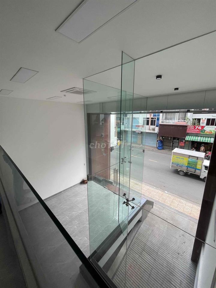 CHO THUÊ TOÀ NHÀ MẶT TIỀN QUẬN 6 DTSD 800m2