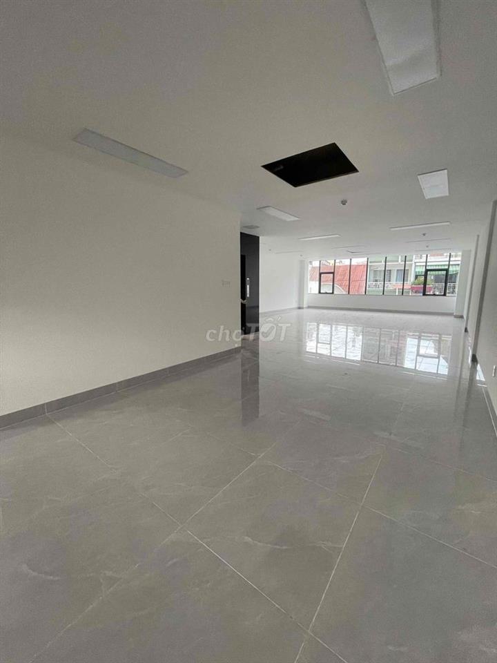CHO THUÊ TOÀ NHÀ MẶT TIỀN QUẬN 6 DTSD 800m2