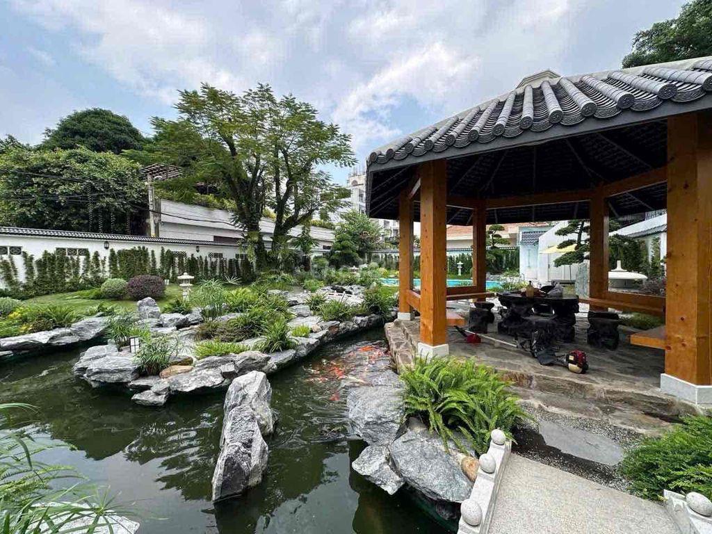 CHO THUÊ BIỆT THỰ SÂN VƯỜN 1000m2 THẢO ĐIỀN QUẬN 2