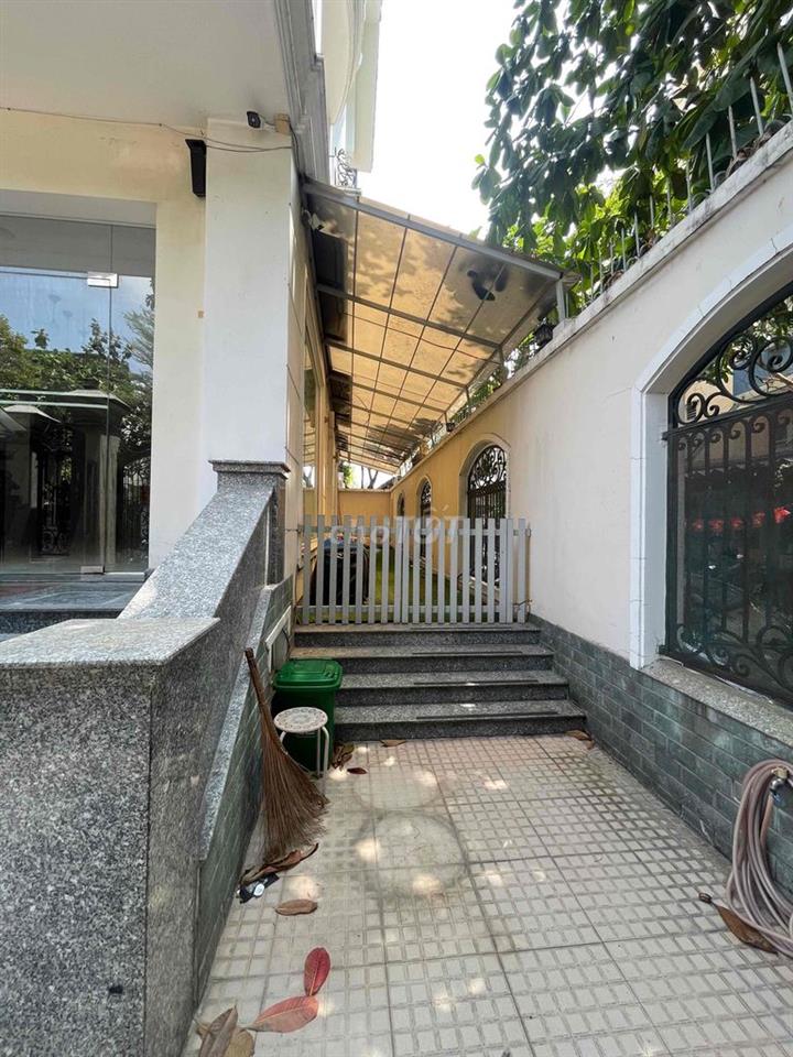 CHO THUÊ BIỆT THỰ THÁI THUẬN Q2 DTSD 600m2