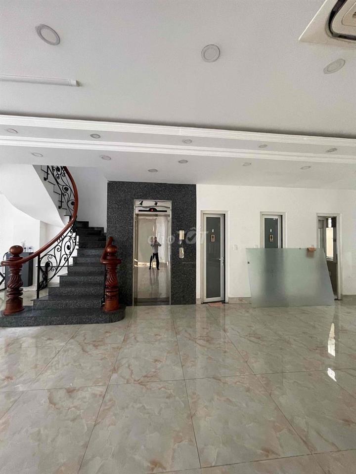 CHO THUÊ BIỆT THỰ THÁI THUẬN Q2 DTSD 600m2