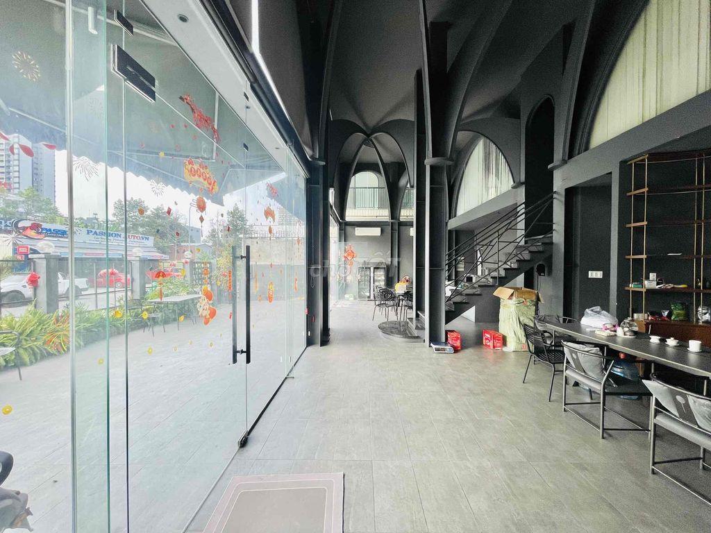 CHO THUÊ TOÀ NHÀ LÊ HIẾN MAI QUẬN 2 DTSD 700m2