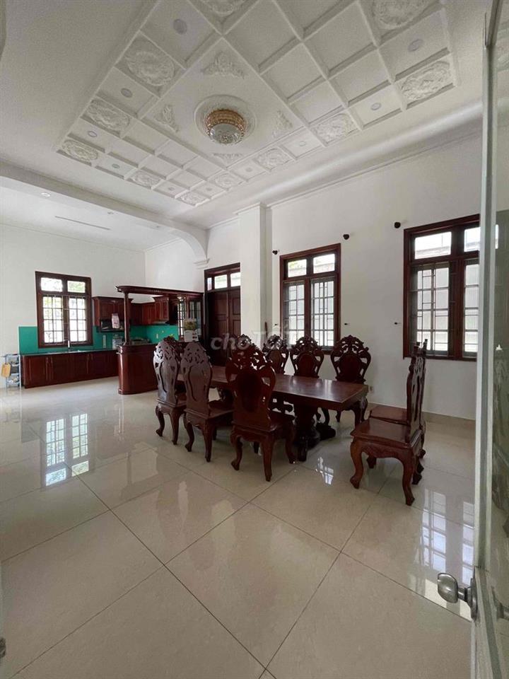 CHO THUÊ BIỆT THỰ 2MT THẢO ĐIỀN DTSD 700m2