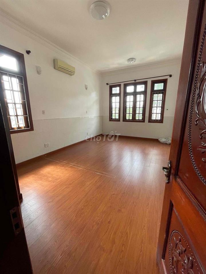 CHO THUÊ BIỆT THỰ 2MT THẢO ĐIỀN DTSD 700m2