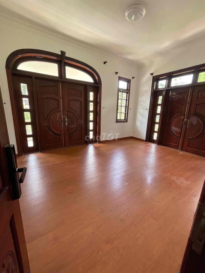 CHO THUÊ BIỆT THỰ 2MT THẢO ĐIỀN DTSD 700m2
