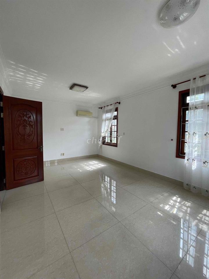 CHO THUÊ BIỆT THỰ 2MT THẢO ĐIỀN DTSD 700m2