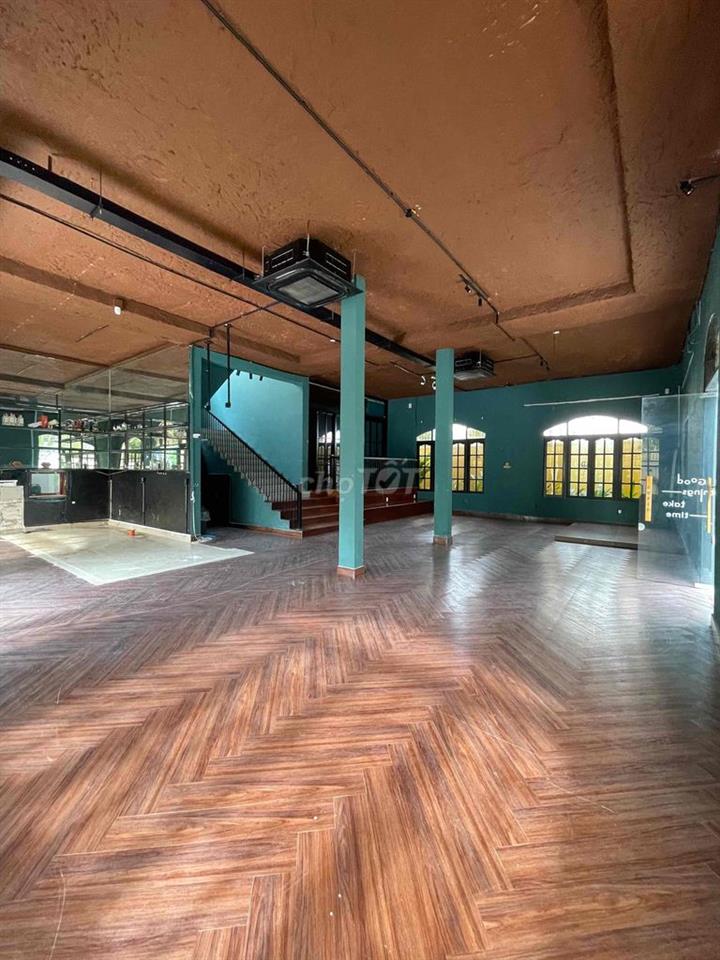 CHO THUÊ BIỆT THỰ MẶT TIỀN THẢO ĐIỀN DTSD 900m2