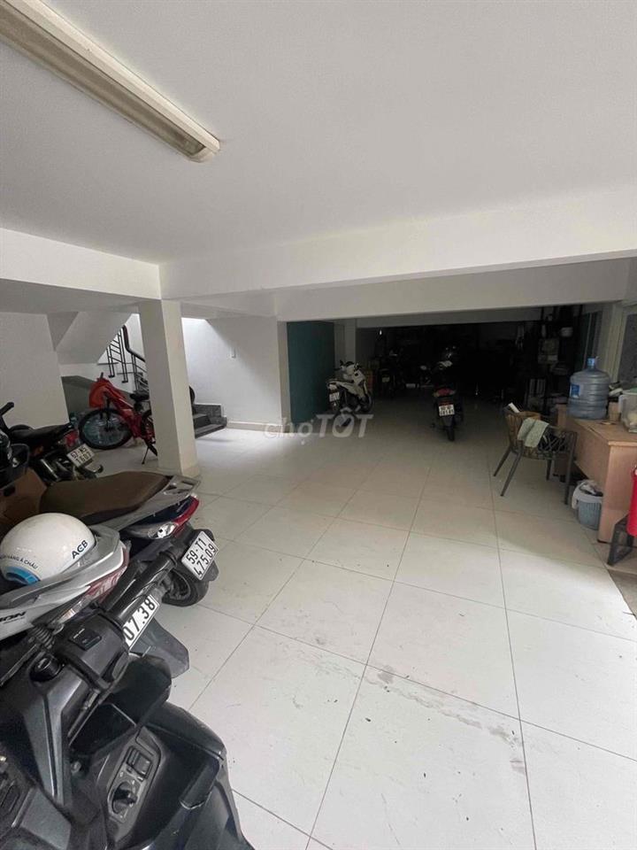 CHO THUÊ BIỆT THỰ GÓC NGUYỄN VĂN HƯỞNG THẢO ĐIỀN DTSD 800m2
