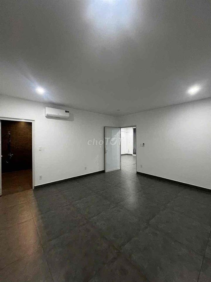 CHO THUÊ BIỆT THỰ KHU TRẦN NÃO Q2 DTSD 500m2