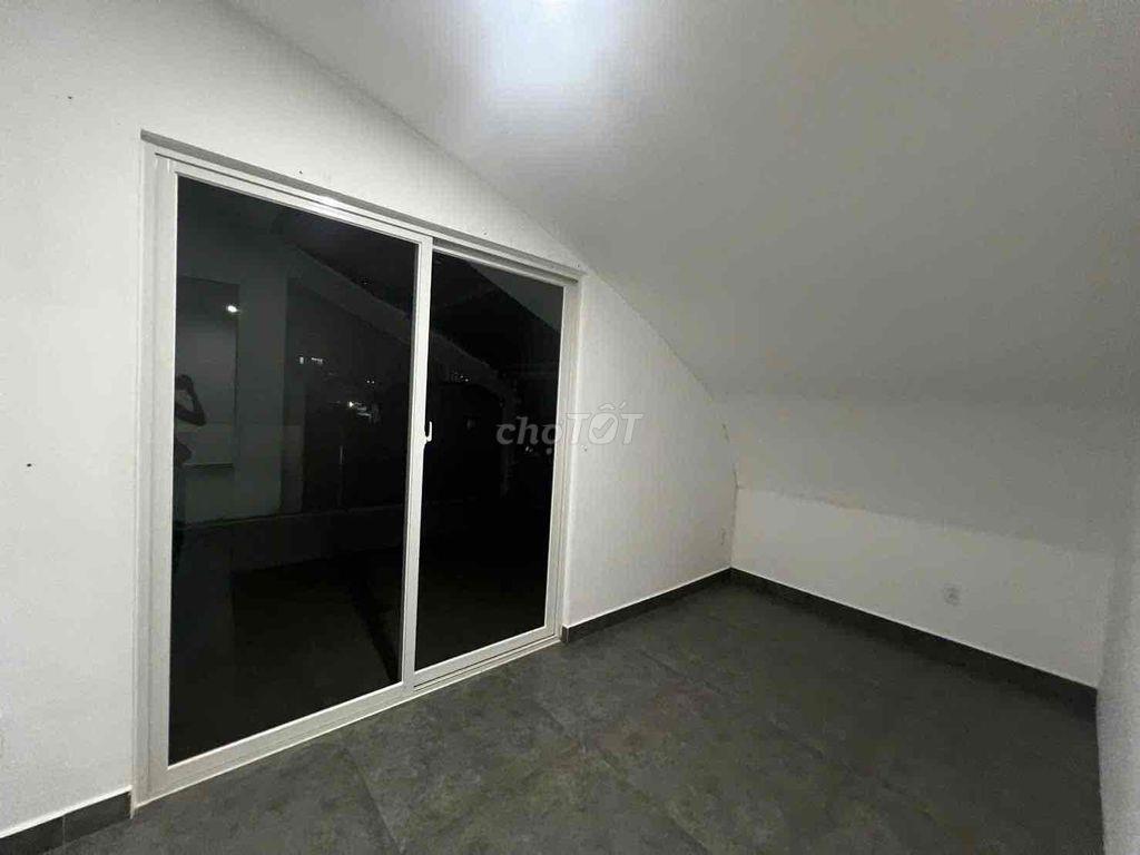 CHO THUÊ BIỆT THỰ KHU TRẦN NÃO Q2 DTSD 500m2