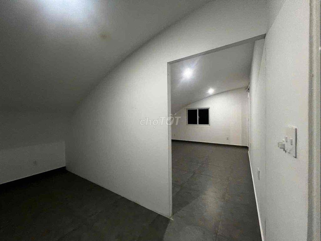CHO THUÊ BIỆT THỰ KHU TRẦN NÃO Q2 DTSD 500m2