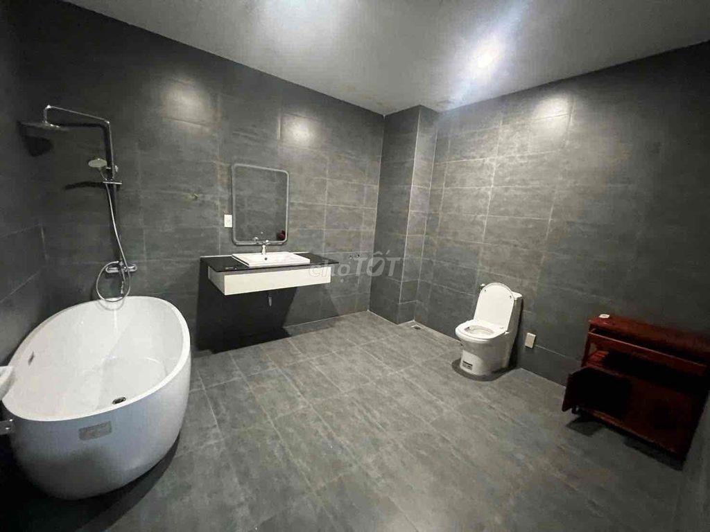 CHO THUÊ BIỆT THỰ KHU TRẦN NÃO Q2 DTSD 500m2