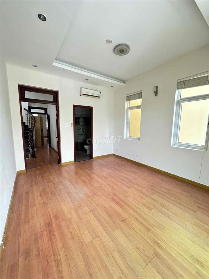 CHO THUÊ BIỆT THỰ NGUYỄN VĂN HƯỞNG THẢO ĐIỀN Q2