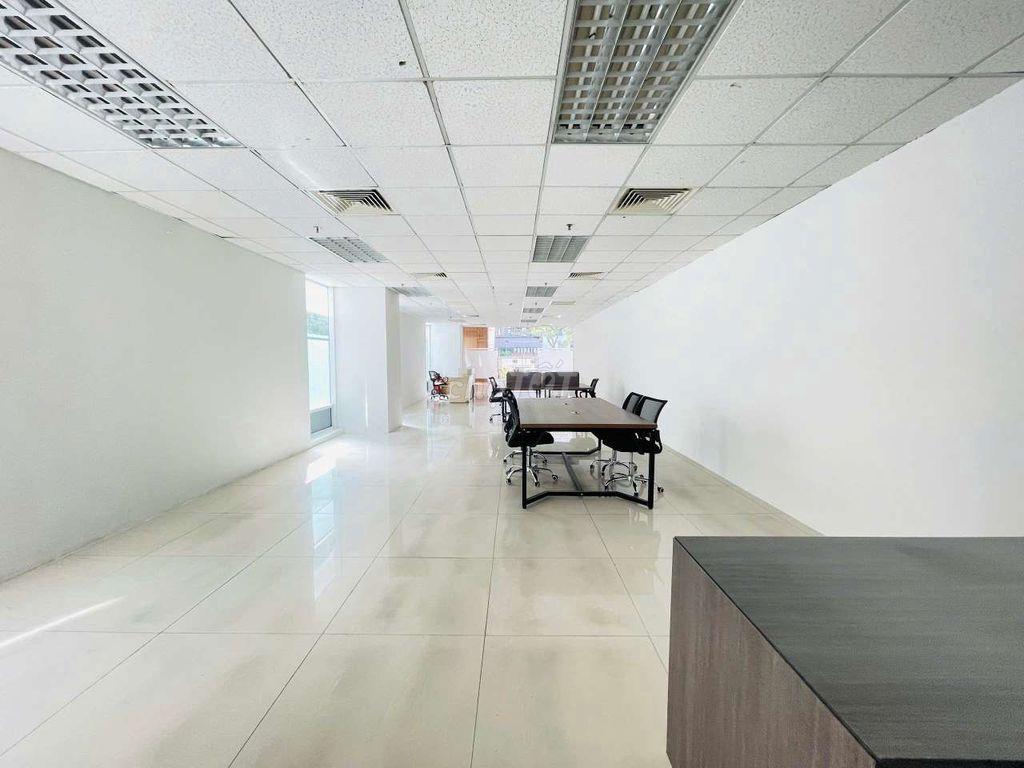 ​🏢 TÒA NHÀ MT LÝ THƯỜNG KIỆT Q10 – GIÁ 100TR/THÁNG