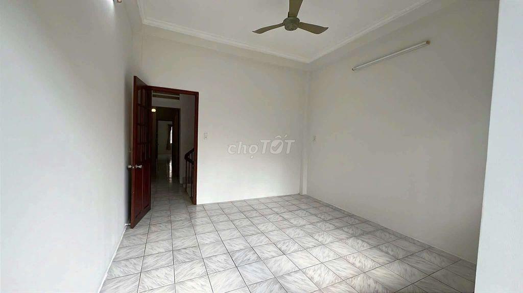 MT HOÀNG HOA THÁM, 4X25,3 LẦU