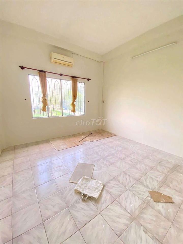 MT HOÀNG HOA THÁM, 4X25,3 LẦU