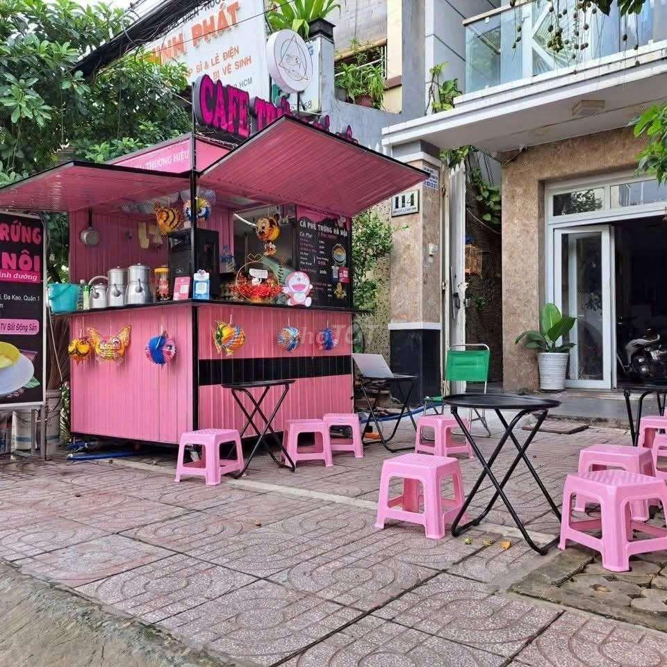Cho thuê mặt tiền phía trước.