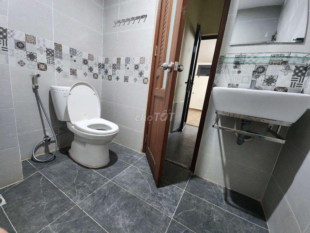 Phòng trọ tầng trệt đường C1 Cộng Hòa