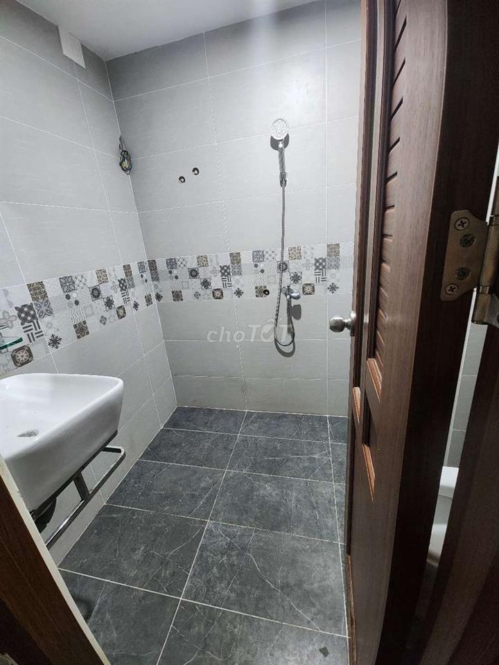 Phòng trọ tầng trệt đường C1 Cộng Hòa