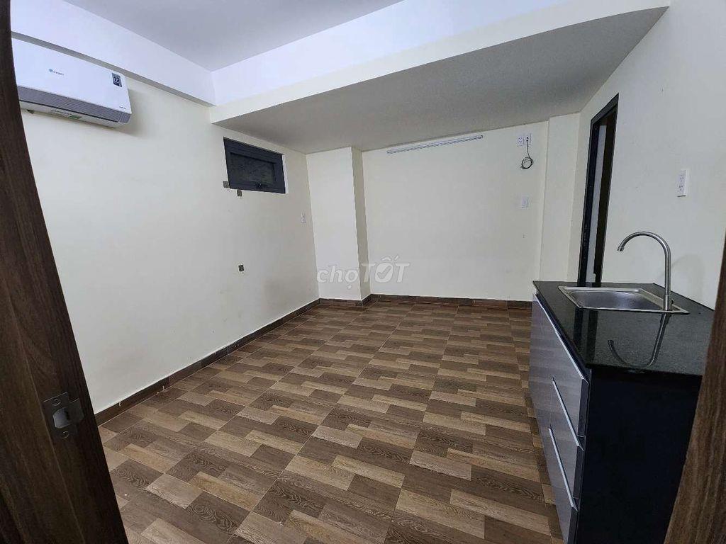 Phòng trọ tầng trệt đường C1 Cộng Hòa
