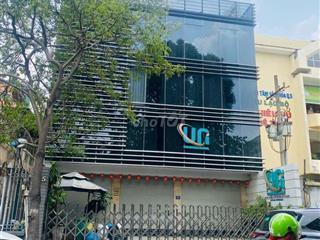 DT 15 x 15M 1 Trệt 4Lầu  Sân Thượng Thang Máy ( Sàn Trống Suốt )