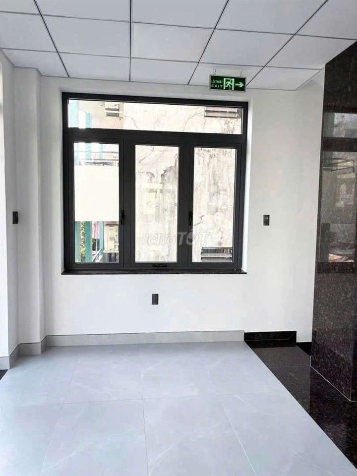 DT 7 x 22M Trệt 5Lầu Thang Máy PCCC Tiêu Chuẩn  ( Sàn Trống Suốt )