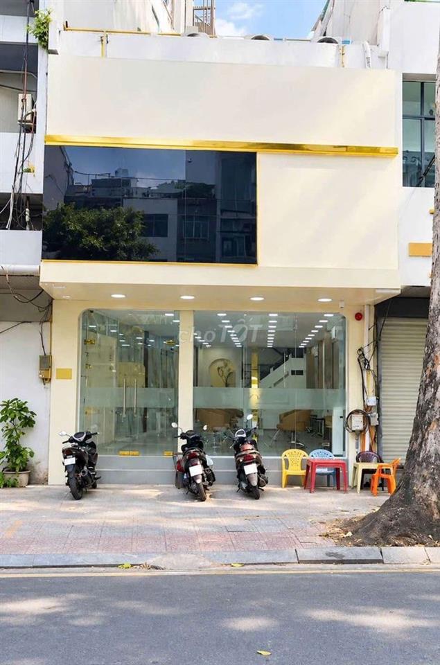 DT : 6 x 20m 1 Trệt 1 Lầu