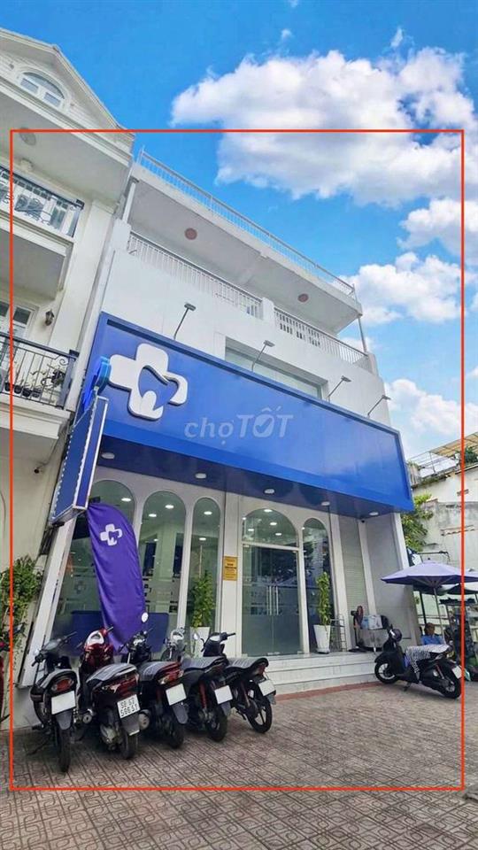 DT : 9M X 28M 1 Trệt + 2Lầu ( Sàn Trống Suốt )