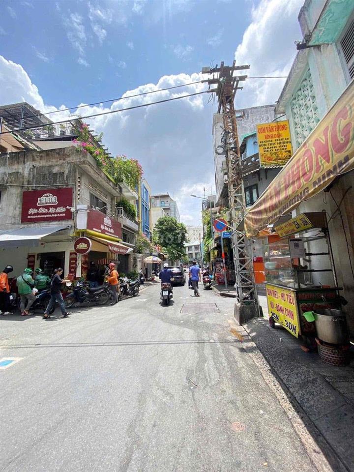 Góc 2 Mặt Tiền Huỳnh Khương Ninh - Phan Ngữ, Quận 1