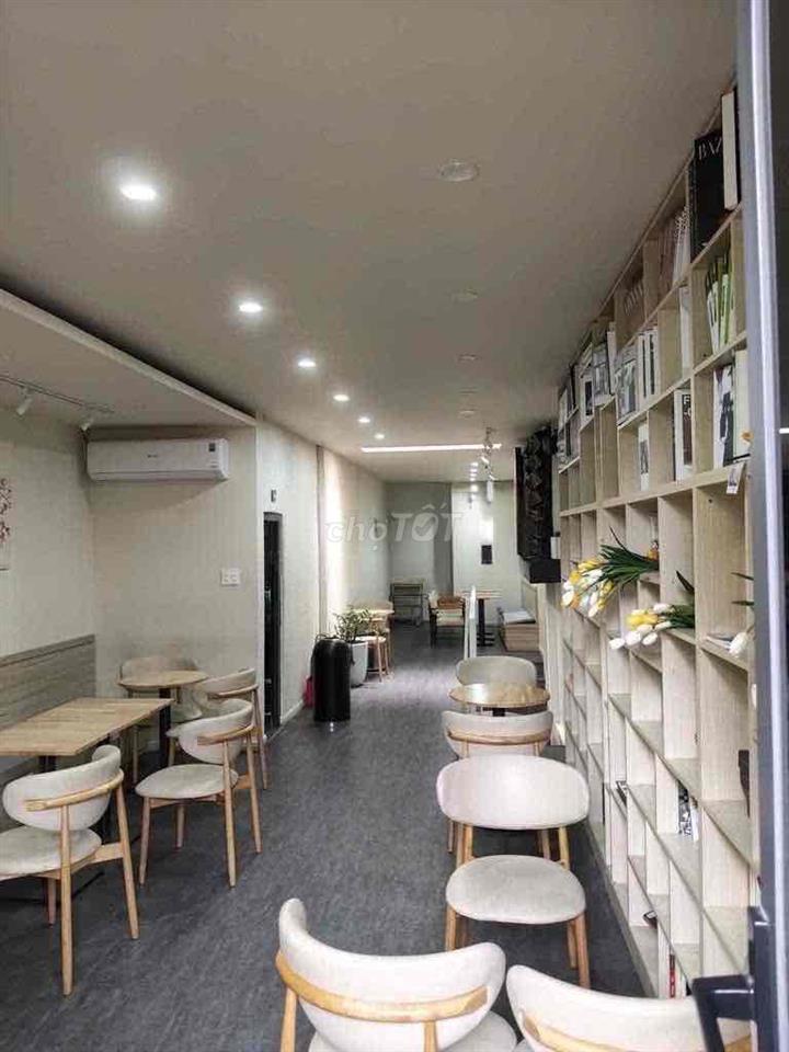 Cho Thuê Nhà Mặt Tiền 210A Nguyễn Khắc Nhu, Quận 1