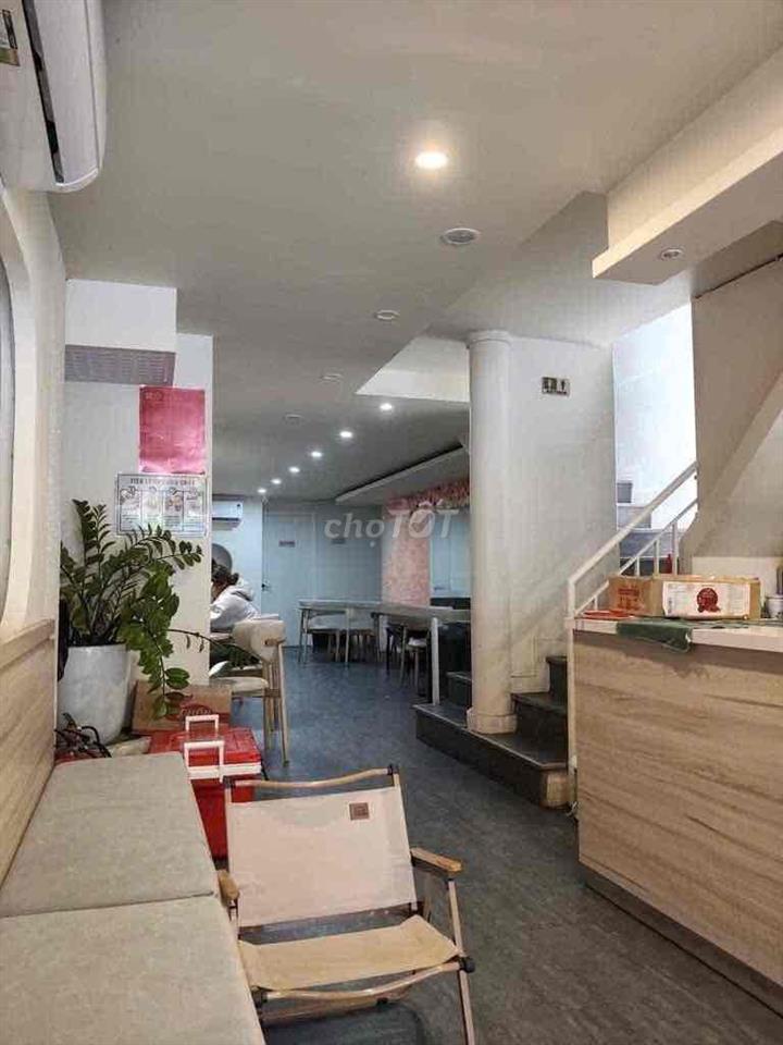 Cho Thuê Nhà Mặt Tiền 210A Nguyễn Khắc Nhu, Quận 1