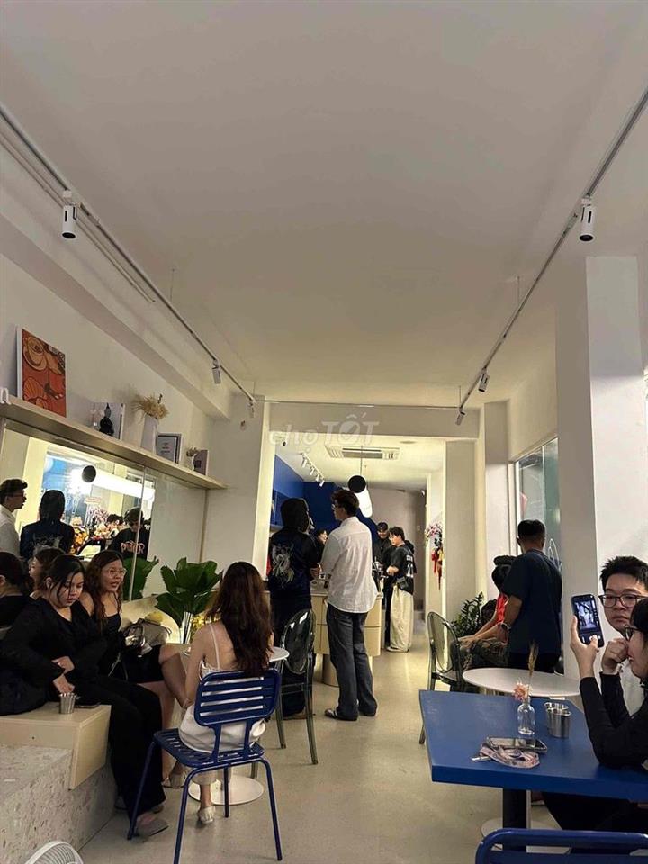 🔥 Sang Quán Cafe Góc 2 Mặt Tiền Cao Thắng, Quận 3