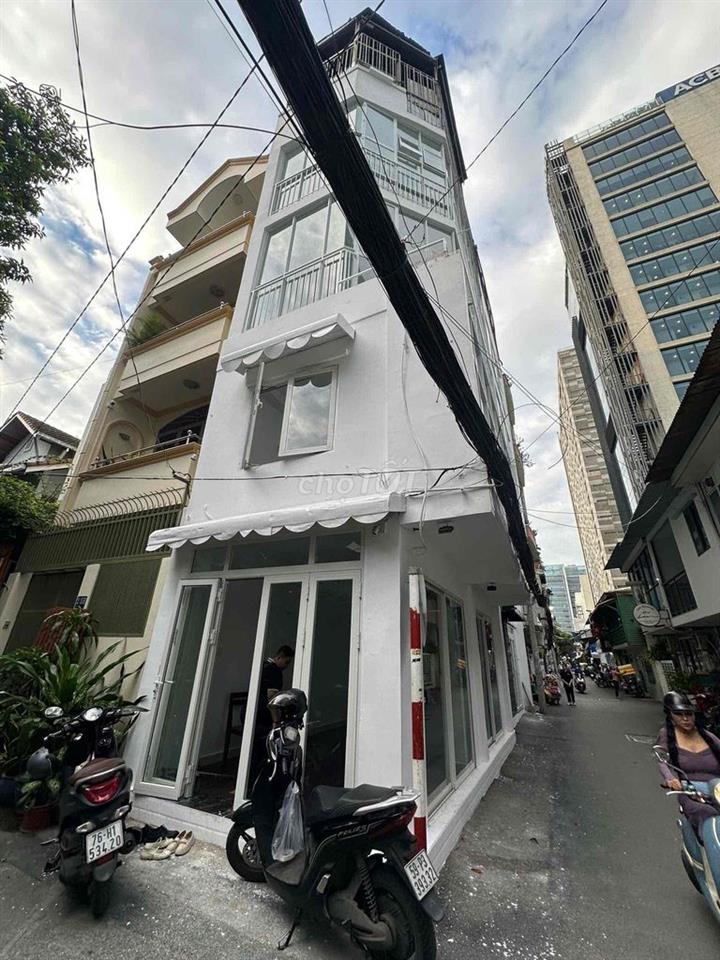 🔥 Sang Quán Cafe Góc 2 Mặt Tiền Cao Thắng, Quận 3