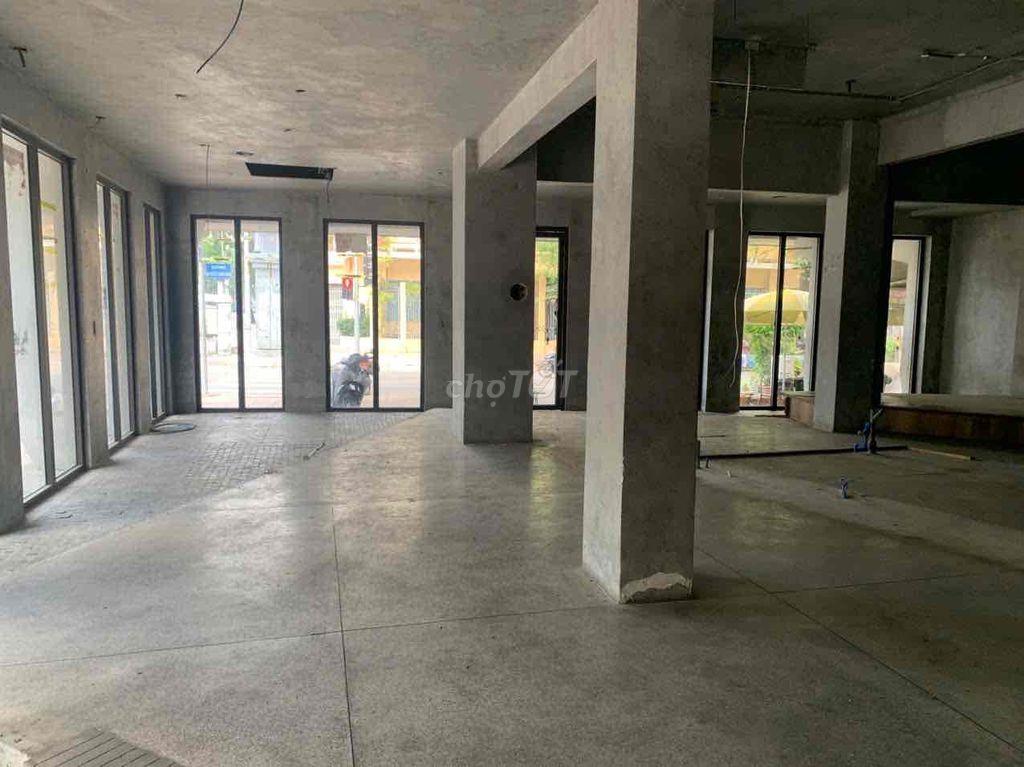Cho Thuê Mặt Bằng Góc 2 Mặt Tiền Lý Chính Thắng – Bà Huyện Thanh Quan,