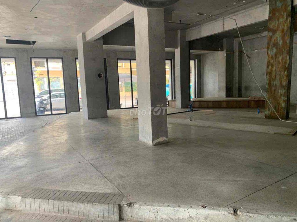 Cho Thuê Mặt Bằng Góc 2 Mặt Tiền Lý Chính Thắng – Bà Huyện Thanh Quan,
