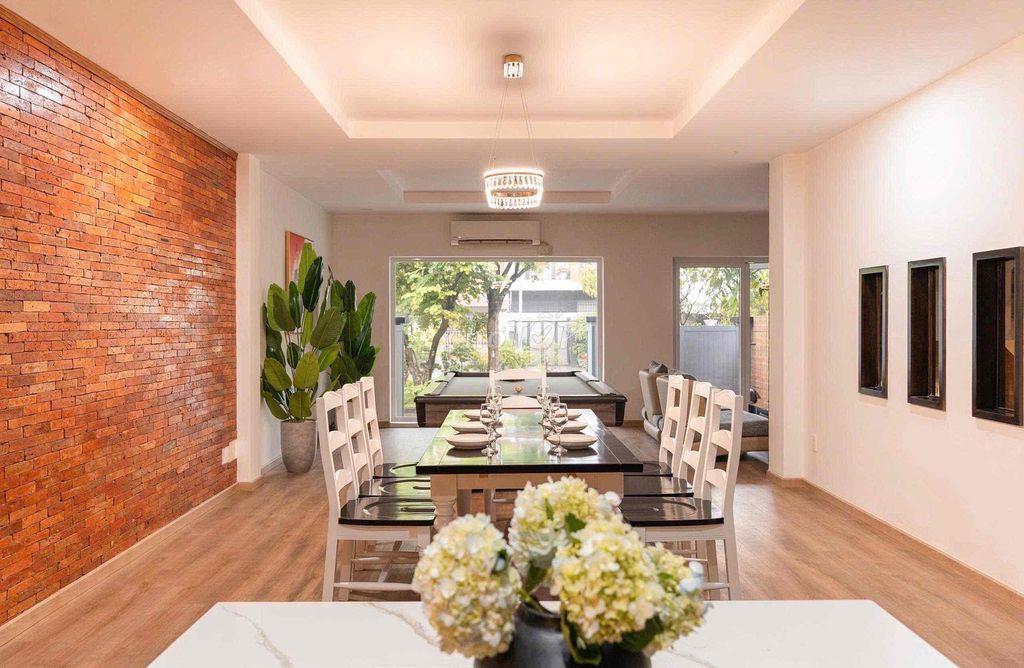 🏡 CHO THUÊ VILLA CAO CẤP 7 PHÒNG NGỦ – HỒ BƠI SÂN THƯỢNG