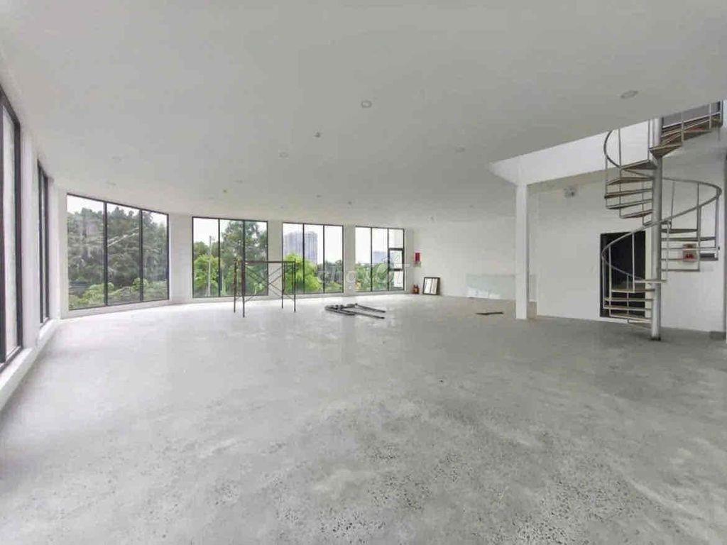 🏢 CHO THUÊ GÓC 2 MẶT TIỀN PHẠM VĂN NGÔN, QUẬN 2