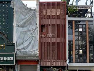 Cho thuê nguyên căn vị trí đường Ba Tháng Hai, Quận 10,