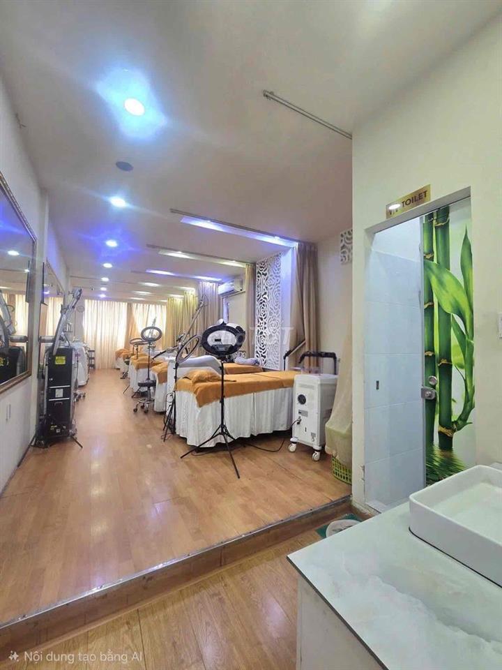 Cho thuê nguyên căn vị trí đường Ba Tháng Hai, Quận 10,