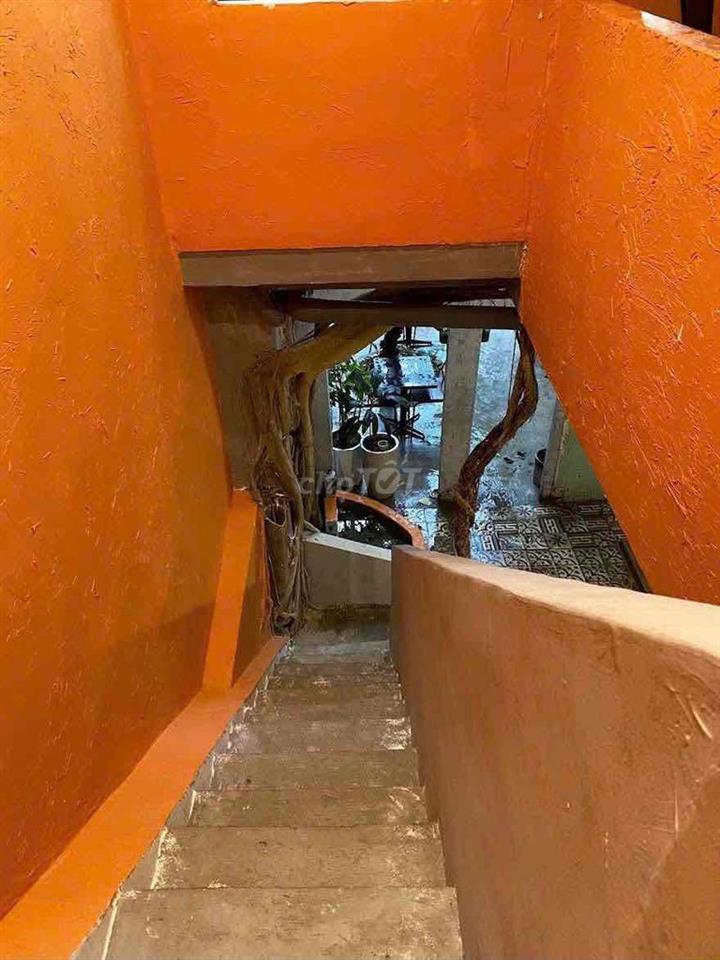 CHO THUÊ NHÀ MẶT TIỀN HỒ XUÂN HƯƠNG, QUẬN 3