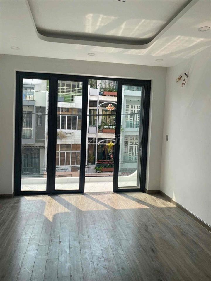 NHÀ MỚI HUỲNH VĂN BÁNH, PHÚ NHUẬN
