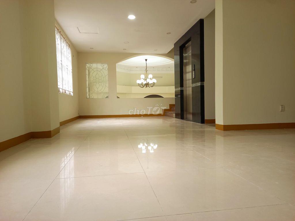 Cho thuê mặt bằng căn góc mặt tiền Phan bội châu Bình thạnh 28 triệu